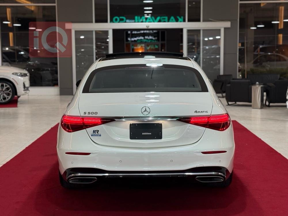 Mercedes-Benz S-Class